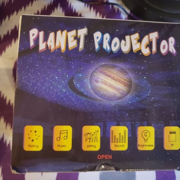 New Galaxy Projector with Bluetooth Speaker - Picture 2 of 5